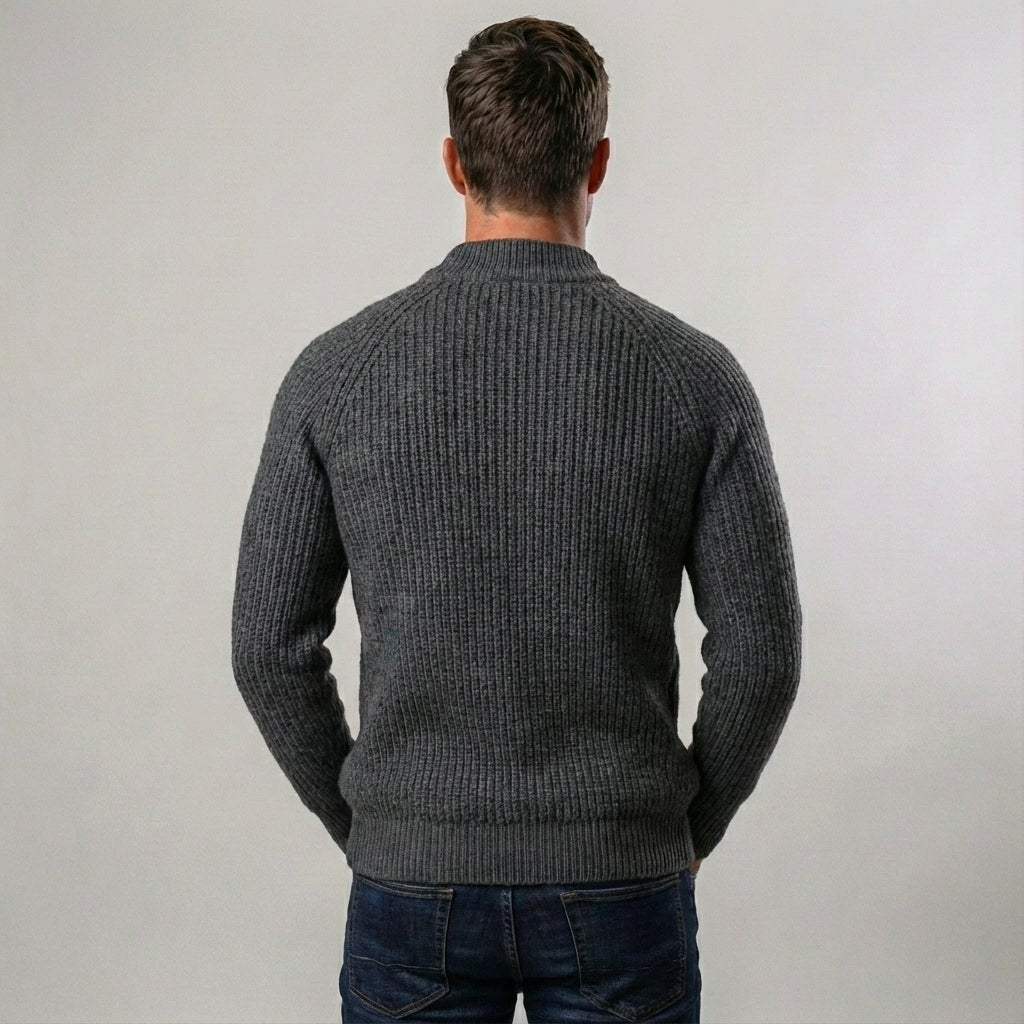 Timeless Minimal Roundneck Sweater
